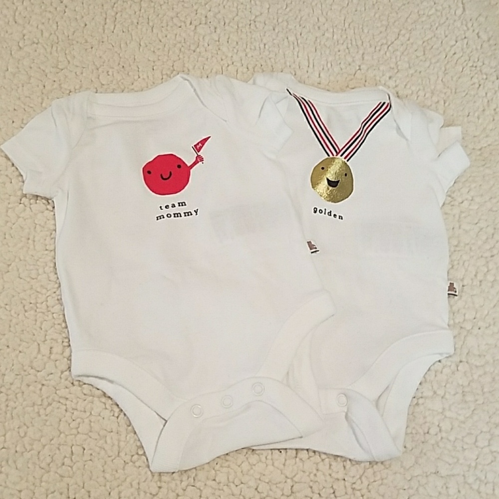 SALE🎉BABY GAP Onesies